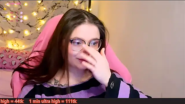 Snapshot of me__hanna chatting on January 2025 11:10:01 PM me hanna online show from January 2025 11:10:01 PM