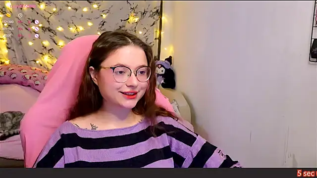 Snapshot of me__hanna chatting on January 2025 12:17:01 AM me hanna online show from January 2025 12:17:01 AM