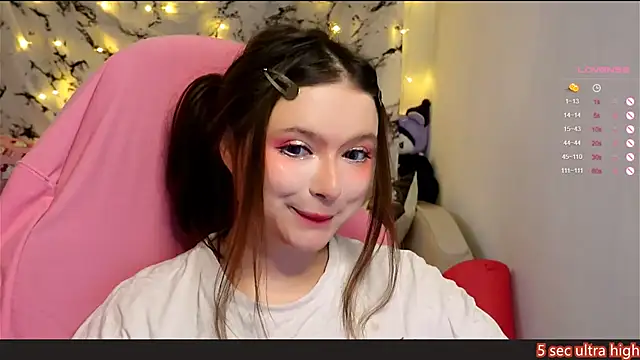 Snapshot of me__hanna chatting on January 2025 10:56:01 PM me hanna online show from January 2025 10:56:01 PM