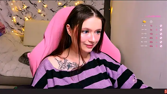 Snapshot of me__hanna chatting on February 2025 10:15:02 PM me hanna online show from February 2025 10:15:02 PM