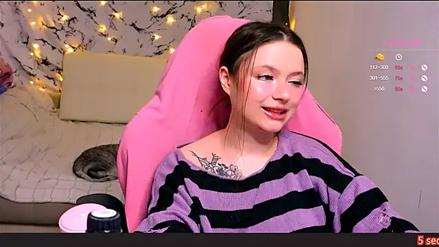 Snapshot of me__hanna chatting on February 2025 01:22:01 AM me hanna online show from February 2025 01:22:01 AM