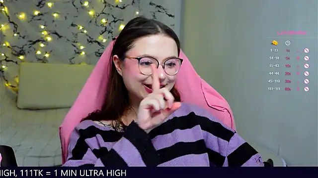 Snapshot of me__hanna chatting on March 2025 02:04:02 AM me hanna online show from March 2025 02:04:02 AM