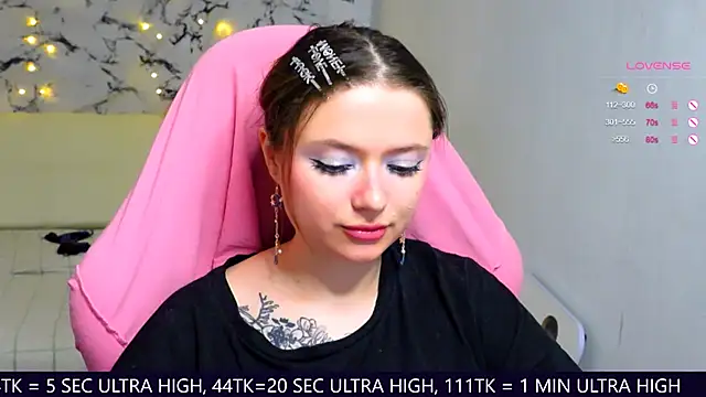 Snapshot of me__hanna chatting on March 2025 01:37:02 AM me hanna online show from March 2025 01:37:02 AM