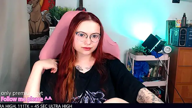 Snapshot of me__hanna chatting on September 2025 10:01:02 PM me hanna online show from September 2025 10:01:02 PM