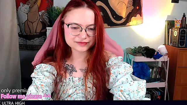 Snapshot of me__hanna chatting on September 2025 05:05:02 PM me hanna online show from September 2025 05:05:02 PM