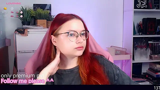 me  hanna online show from November 2025 10:10:02 PM