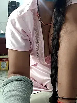 Snapshot of Archna-ji chatting on November 2025 05:41:02 AM Archna-ji online show from November 2025 05:41:02 AM