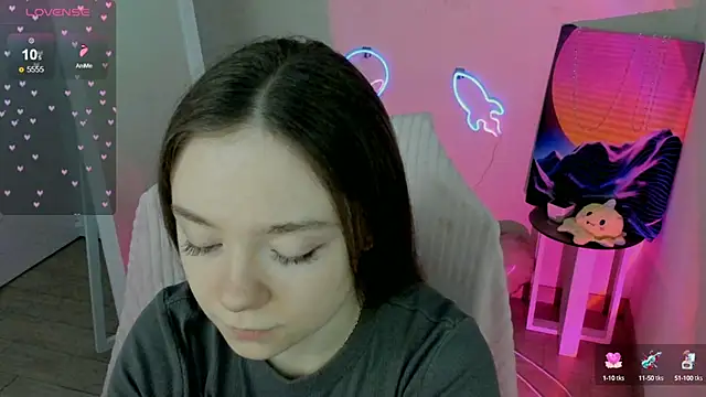 Florence meow online show from February 2025 07:50:01 AM