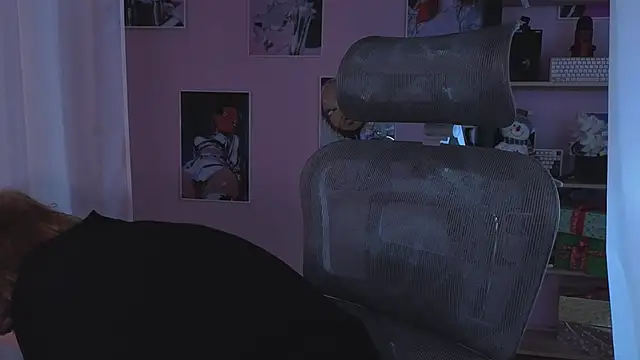 ELLIEJAY online show from December 2025 05:26:01 AM