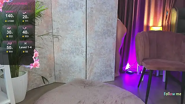 Snapshot of NicoleSteph chatting on March 2025 06:40:01 AM NicoleSteph online show from March 2025 06:40:01 AM