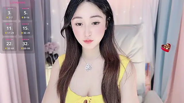 Liiniie-Lovers online show from February 2025 12:43:02 PM