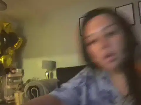 magical mia online show from February 2025 06:19:01 PM