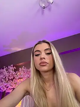 HaileyMadow online show from April 2026 06:16:02 AM