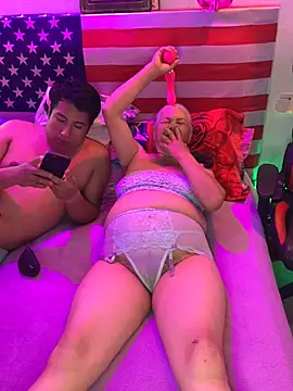 Snapshot of Grandma_Mature23 chatting on February 2025 02:17:02 AM Grandma Mature23 online show from February 2025 02:17:02 AM