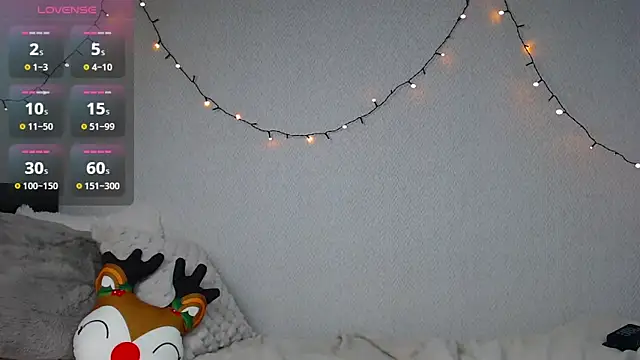 Snapshot of Nicole_blonde0 chatting on December 2024 12:01:02 AM Nicole blonde0 online show from December 2024 12:01:02 AM