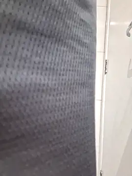 Berinjela20 online show from April 2026 07:44:02 PM