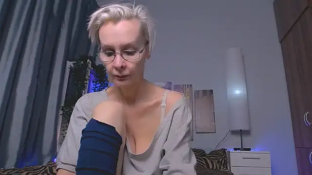 HelgaHimmell online show from January 2025 03:37:01 AM