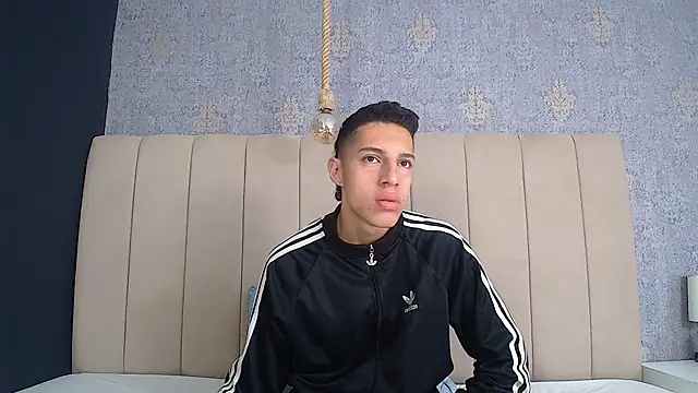 thiago19s online show from December 2024 07:45:02 PM