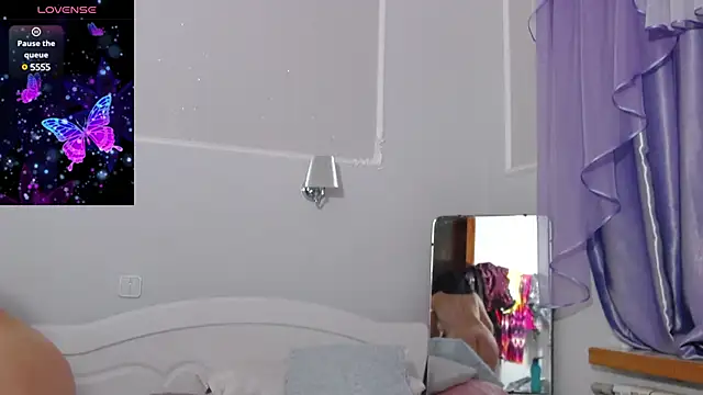 Snapshot of MonicaMelano chatting on December 2024 04:16:02 PM MonicaMelano online show from December 2024 04:16:02 PM