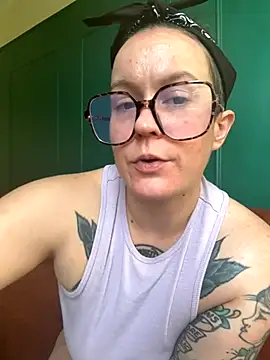 quinnmariexo online show from October 2025 02:48:01 PM