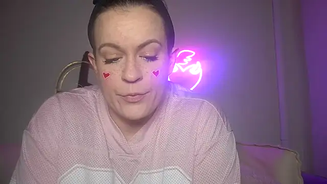 quinnmariexo online show from February 2026 10:57:02 PM