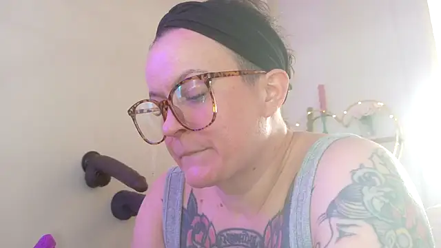 quinnmariexo online show from March 2026 08:31:01 PM