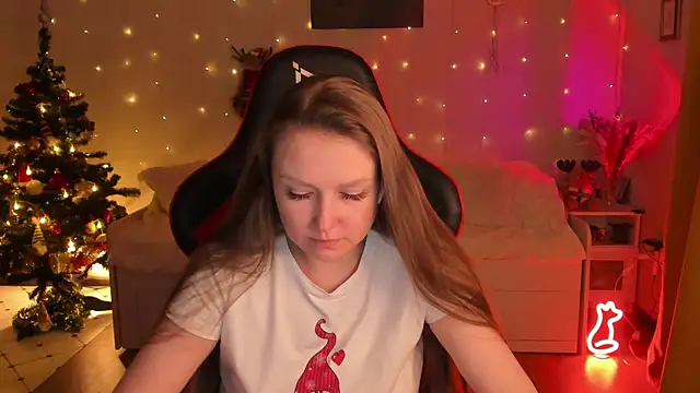 Snapshot of desperatehousewife__ chatting on December 2024 06:37:02 AM desperatehousewife online show from December 2024 06:37:02 AM