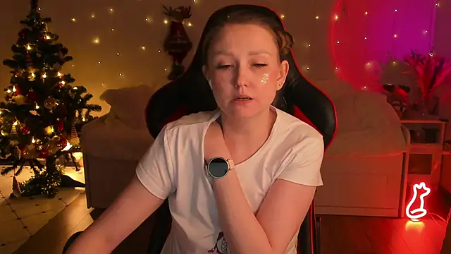 Snapshot of desperatehousewife__ chatting on January 2025 12:52:02 PM desperatehousewife online show from January 2025 12:52:02 PM