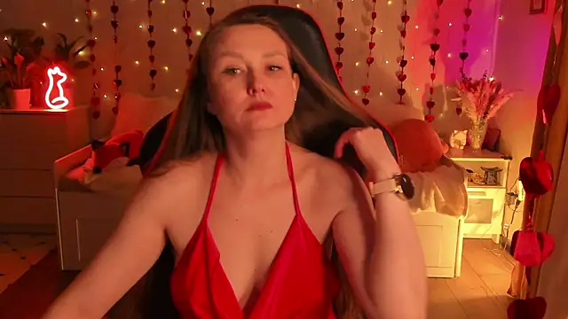 Snapshot of desperatehousewife__ chatting on February 2025 03:00:01 PM desperatehousewife online show from February 2025 03:00:01 PM