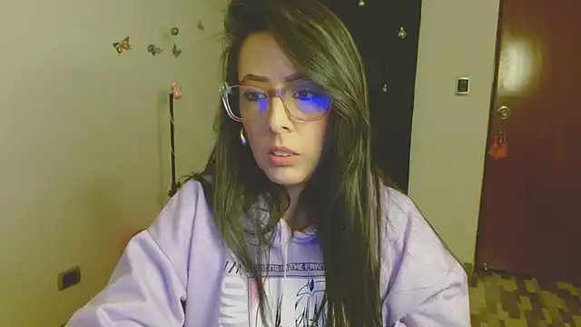 ella peck online show from November 2025 11:20:02 PM