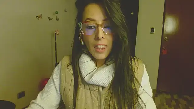 ella peck online show from December 2025 02:08:02 AM