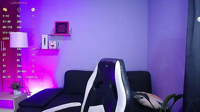 Snapshot of danny_goddess chatting on December 2024 03:45:02 AM danny goddess online show from December 2024 03:45:02 AM