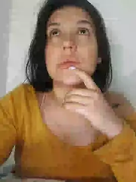 Snapshot of Sophie-hatter chatting on January 2025 09:10:02 AM Sophie-hatter online show from January 2025 09:10:02 AM