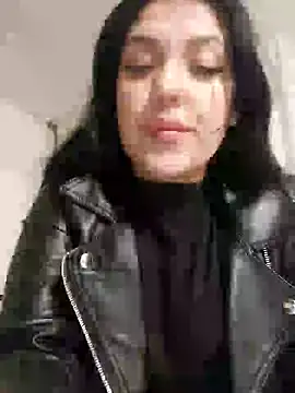 Snapshot of Sophie-hatter chatting on January 2025 02:06:01 AM Sophie-hatter online show from January 2025 02:06:01 AM