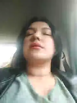 Snapshot of Sophie-hatter chatting on January 2025 09:48:02 PM Sophie-hatter online show from January 2025 09:48:02 PM