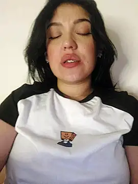 Snapshot of Sophie-hatter chatting on March 2025 11:16:01 PM Sophie-hatter online show from March 2025 11:16:01 PM