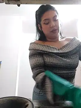 Snapshot of Sophie-hatter chatting on March 2025 09:12:02 PM Sophie-hatter online show from March 2025 09:12:02 PM