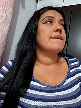 Snapshot of Sophie-hatter chatting on September 2025 03:06:02 AM Sophie-hatter online show from September 2025 03:06:02 AM