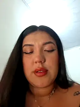 Snapshot of Sophie-hatter chatting on July 2026 03:04:01 AM Sophie-hatter online show from July 2026 03:04:01 AM