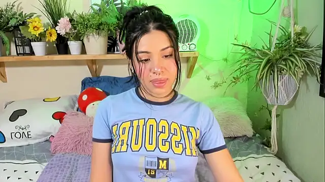 MiaaRose online show from October 2025 05:46:01 PM