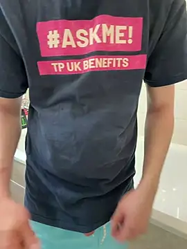 czruz online show from March 2026 12:03:01 AM