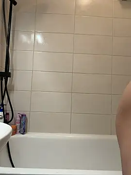 czruz online show from March 2026 08:57:02 PM