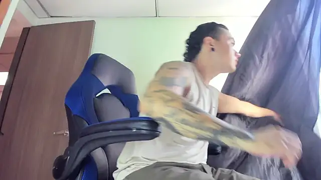 male pussy online show from December 2024 06:59:01 PM