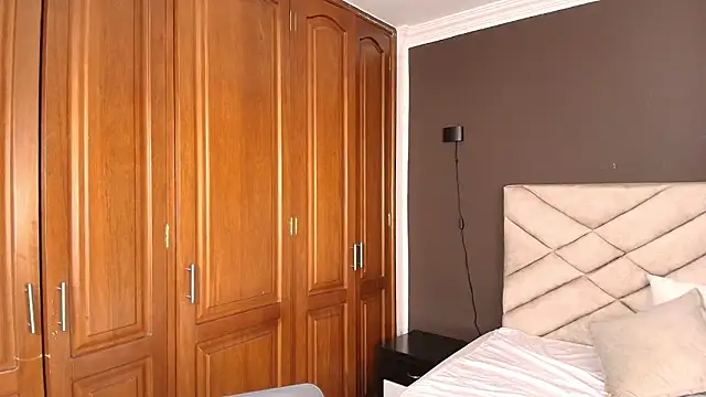 Raquel jones online show from February 2026 12:04:01 PM