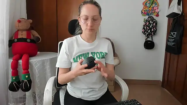 Adele johnsonn1 online show from May 2026 07:44:02 PM