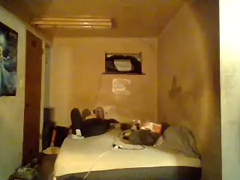 Snapshot of Nightshade7712 chatting on February 2025 10:48:01 PM Nightshade7712 online show from February 2025 10:48:01 PM