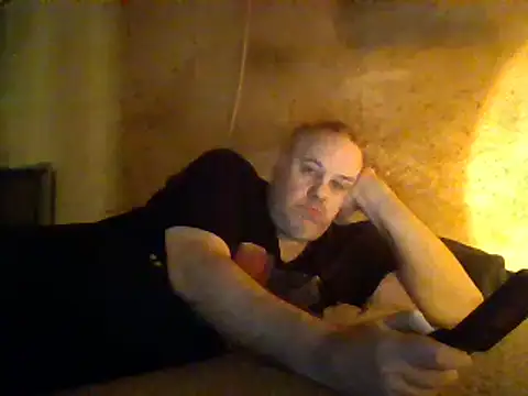 Snapshot of Nightshade7712 chatting on February 2025 10:48:02 PM Nightshade7712 online show from February 2025 10:48:02 PM