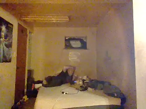 Snapshot of Nightshade7712 chatting on March 2025 09:43:02 PM Nightshade7712 online show from March 2025 09:43:02 PM