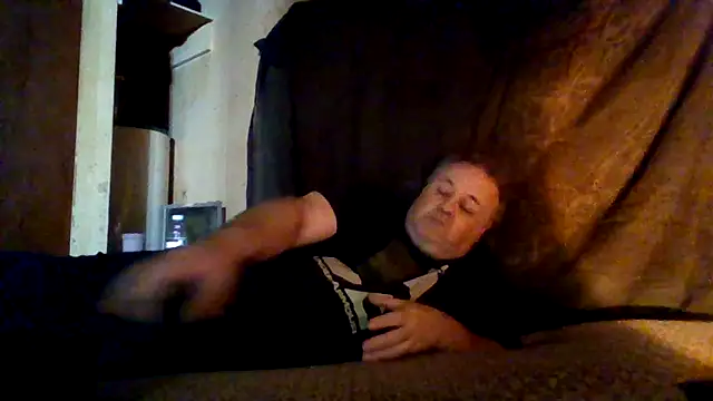 Snapshot of Nightshade7712 chatting on November 2025 09:39:01 PM Nightshade7712 online show from November 2025 09:39:01 PM