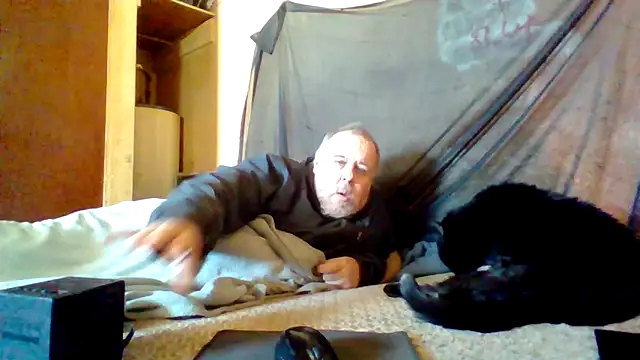 Nightshade7712 online show from February 2026 04:33:01 PM